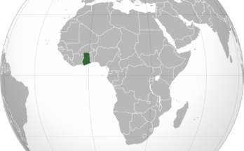 由 Image source: Martin23230;* Derivative work: by Marcos Elias de Oliveira Júnior talk! + — Marcos Elias de Oliveira Júnior fala! +(contact here) - File:Africa (orthographic projection).svg, Martin23230, CC BY-SA 3.0, https://commons.wikimedia.org/w/index.php?curid=15556564